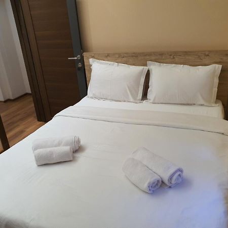 Apartmani Mali Vikend Βελιγράδι Εξωτερικό φωτογραφία