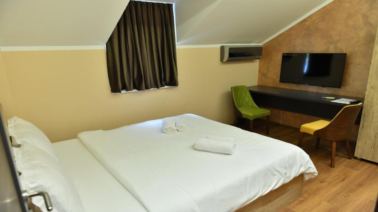 Apartmani Mali Vikend Βελιγράδι Εξωτερικό φωτογραφία